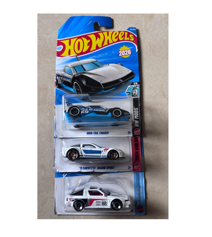Hot Wheels - Set of 3 Mix High Tail Chaser & 11 Corvette Grand Sport & Mitsubishi Starion MRP