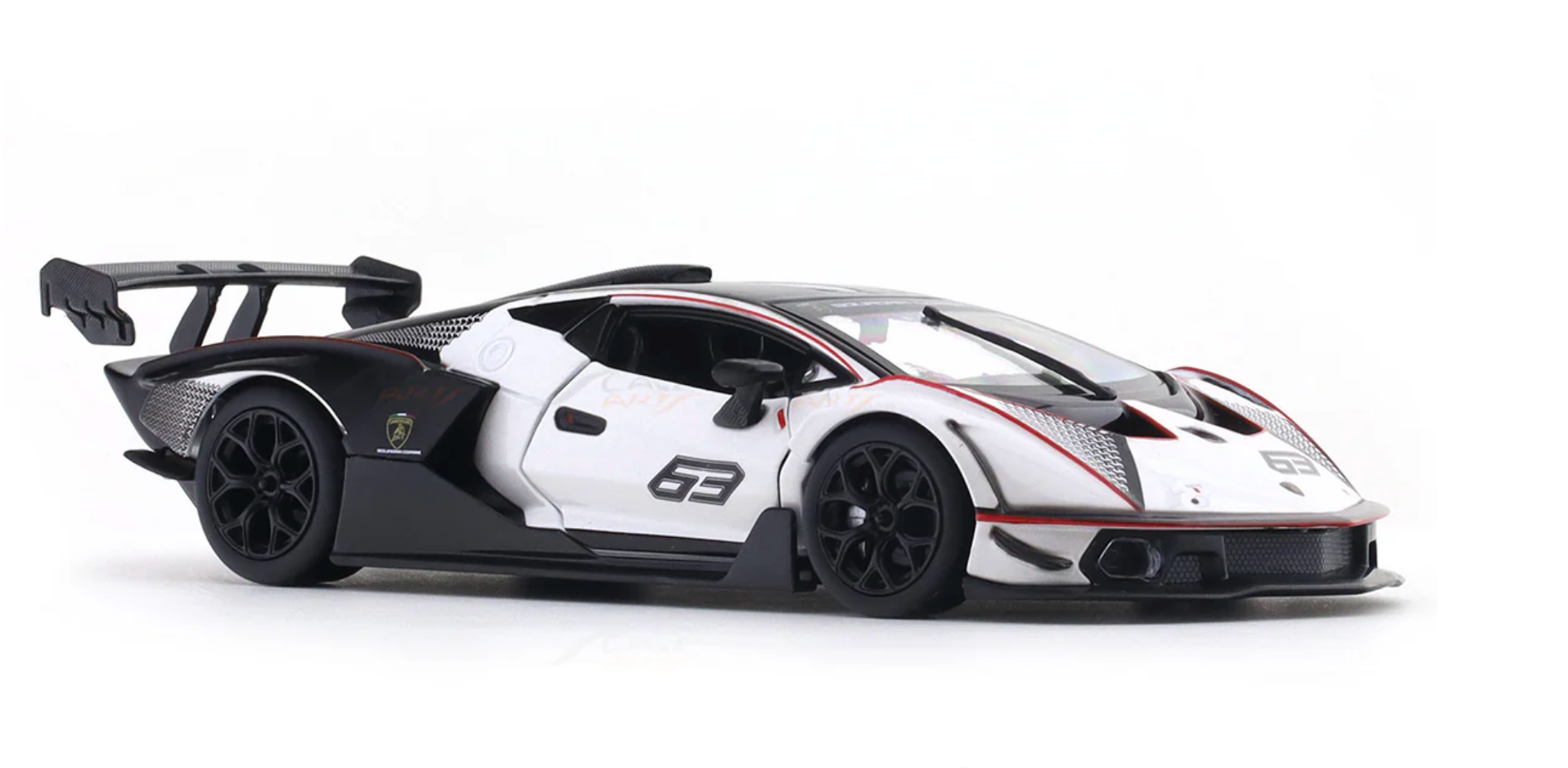 Bburago Lamborghini Essenza SCV12 White 1:24 Scale